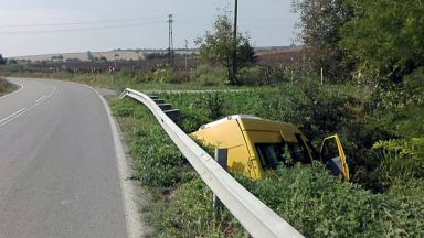  Трима от пострадалите в катастрофата край Разград още са в интензивното