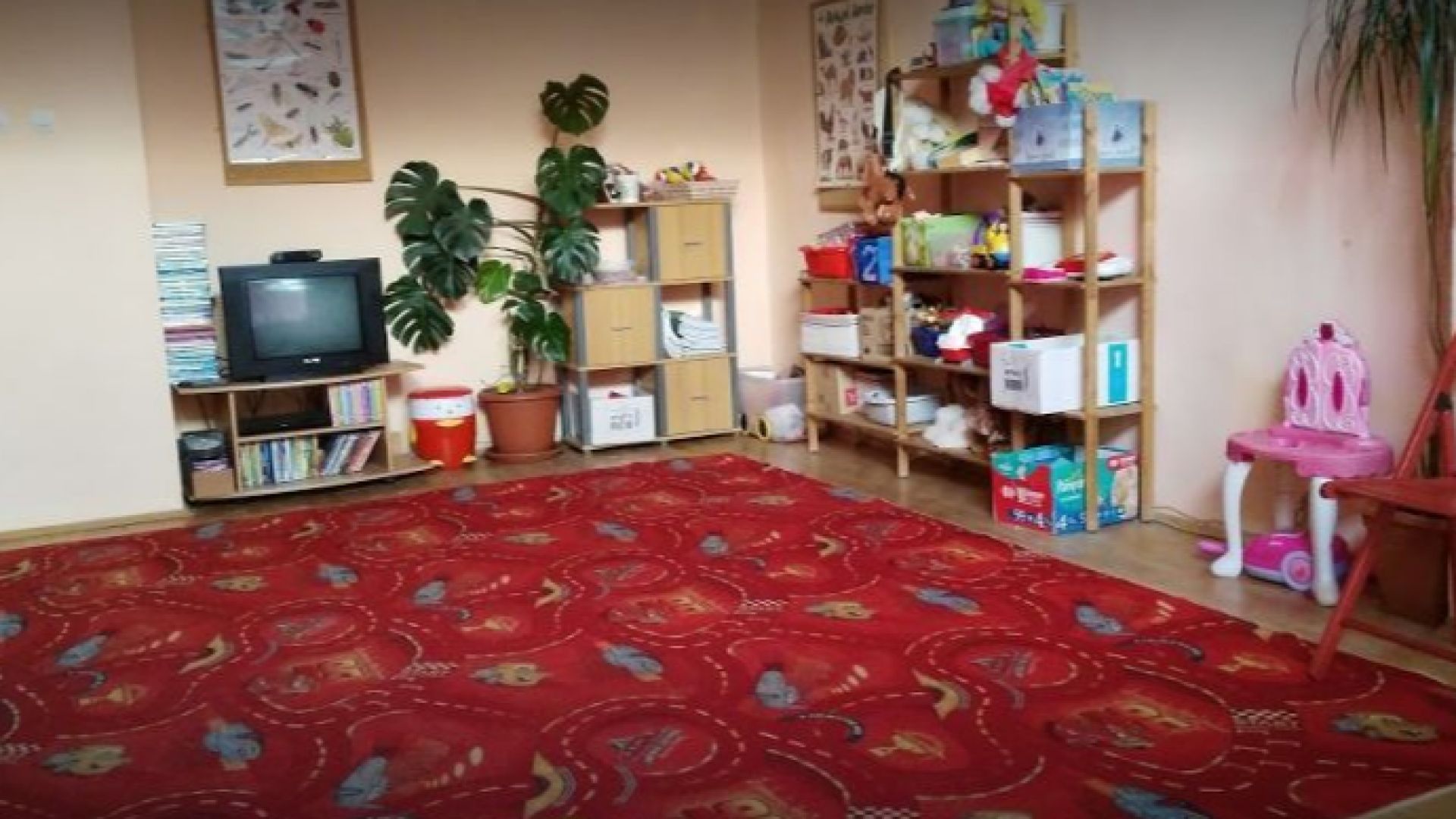 Кризата с медицинските сестри удари и детските ясли у нас