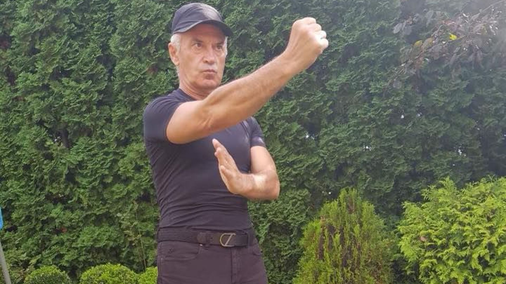 В рамките на малко повече от седмица Волен Сидеров се