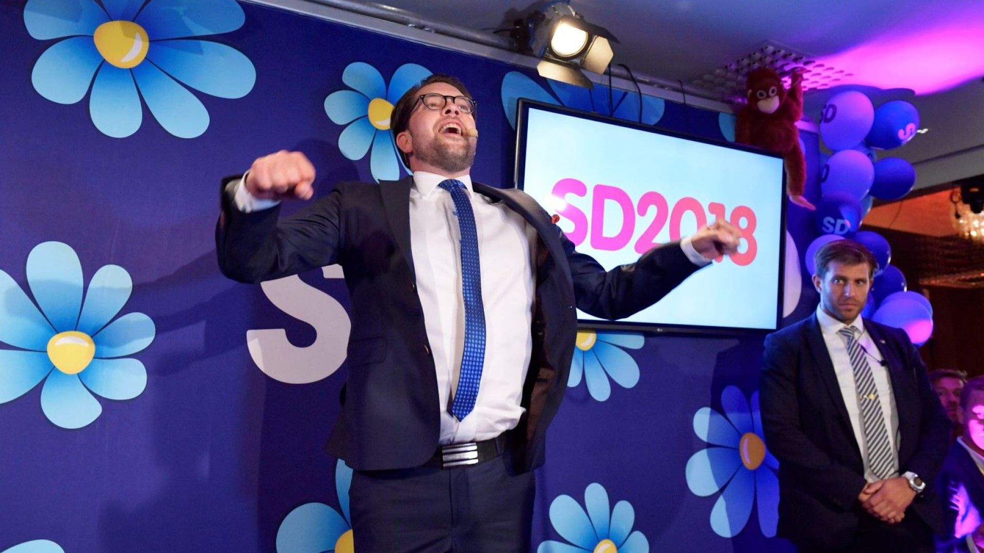 Крайнодясната антиимиграционна партия Шведски демократи ще удвои броя на мандатите