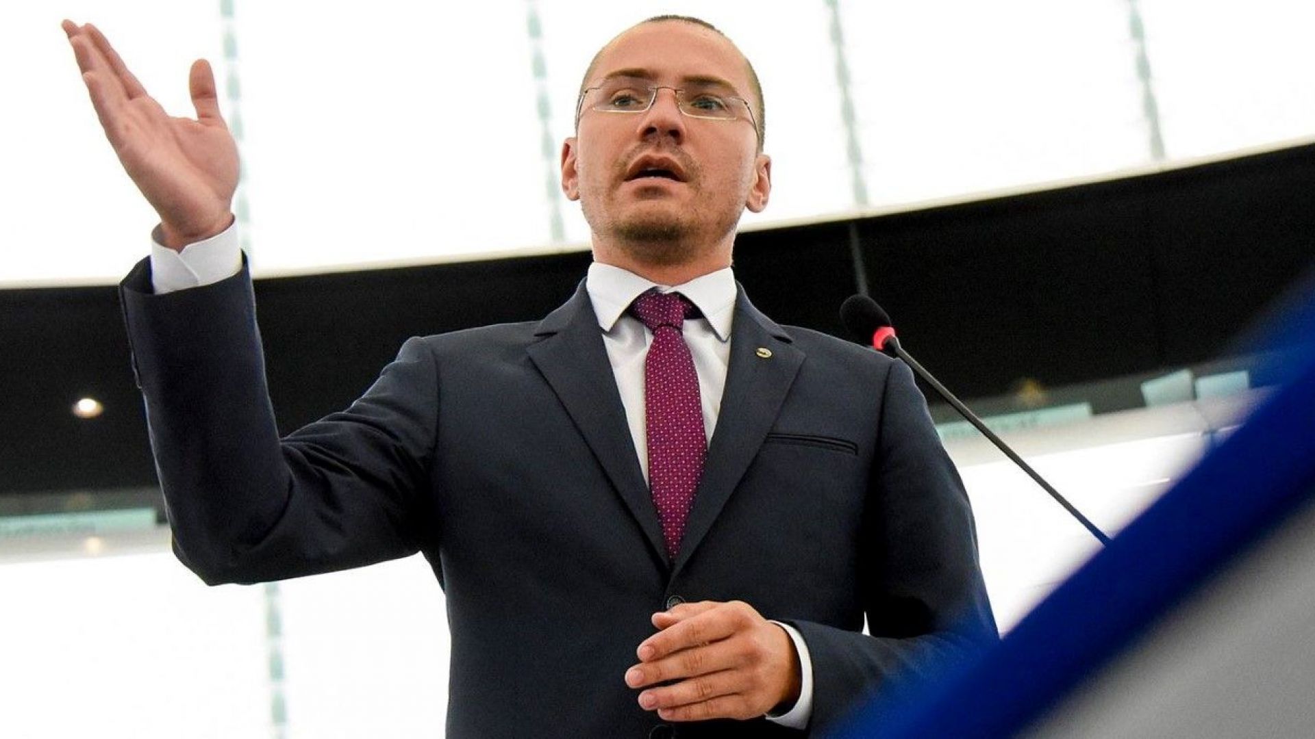 Днес Европейският съюз пое бодро по пътя на съветския такъв