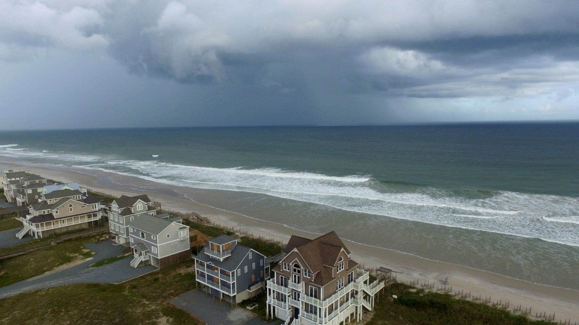 Американските федерални власти призоваха хората живеещи в районите по Източното