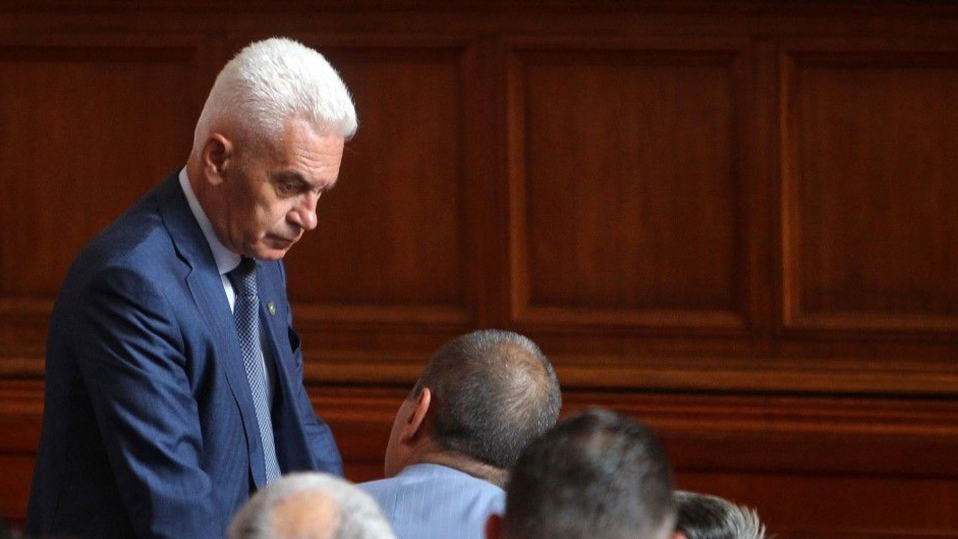 Надявам се че президентът не иска да предизвика правителствена криза