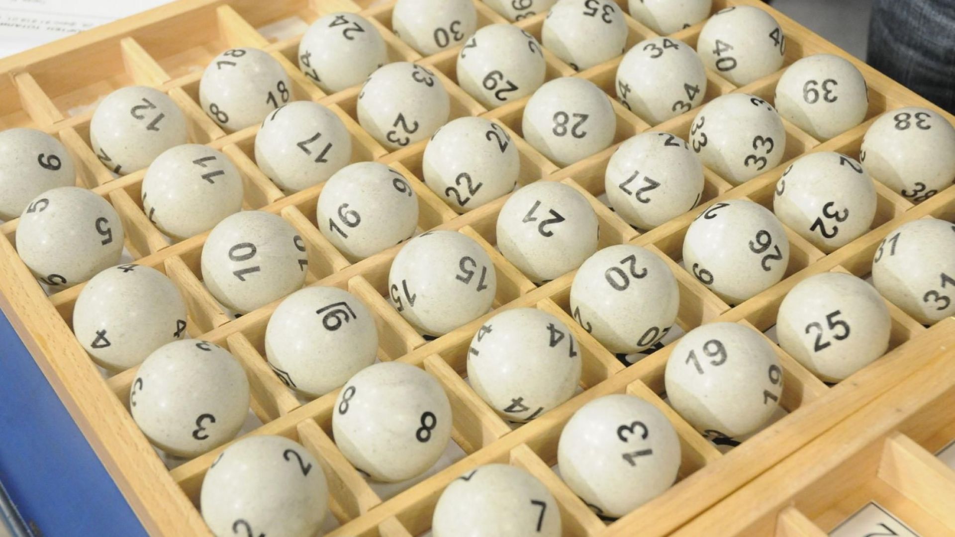 След тегленето на печелившите числа в 73 ия тираж на игрите