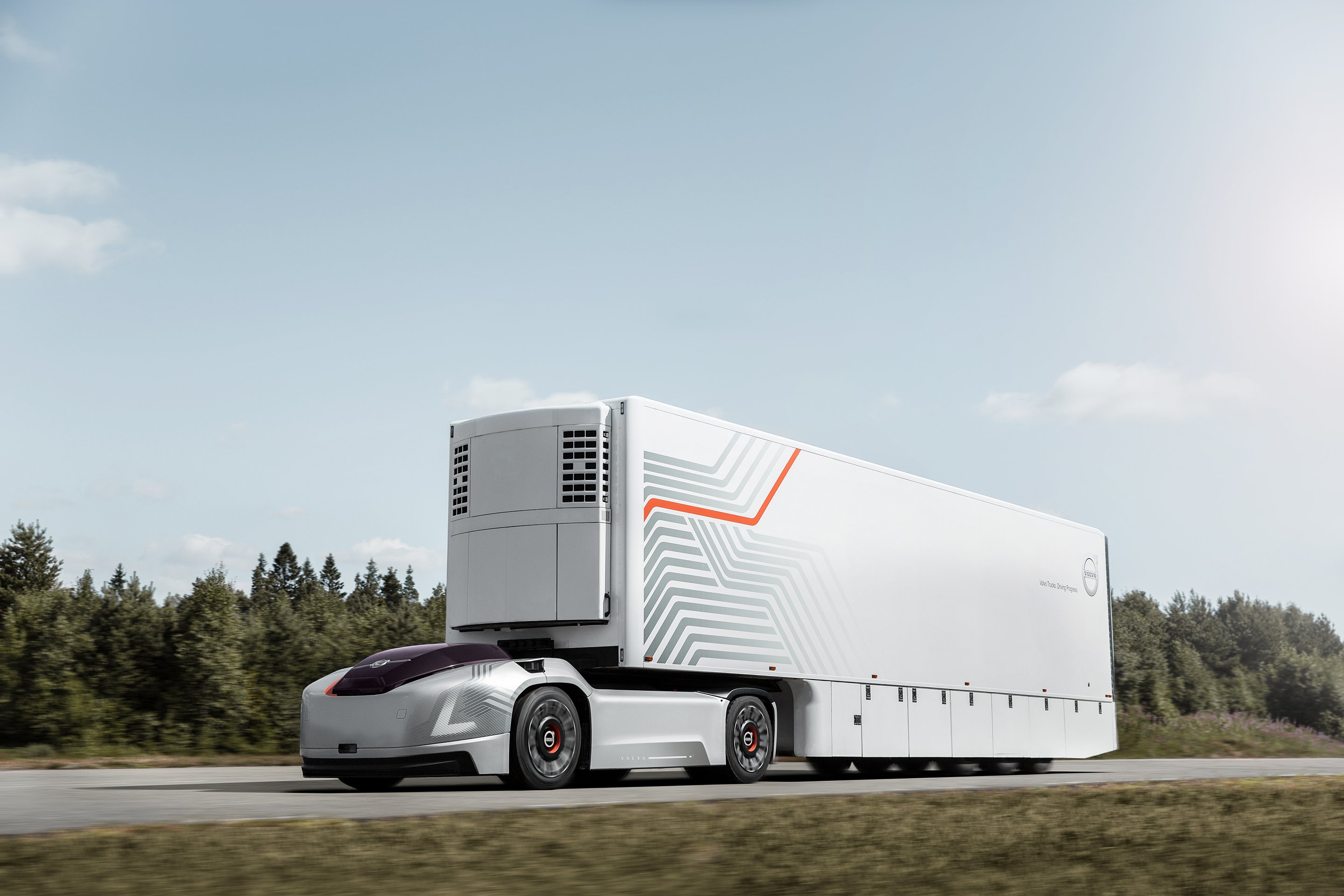 Volvo показа безпилотен камион