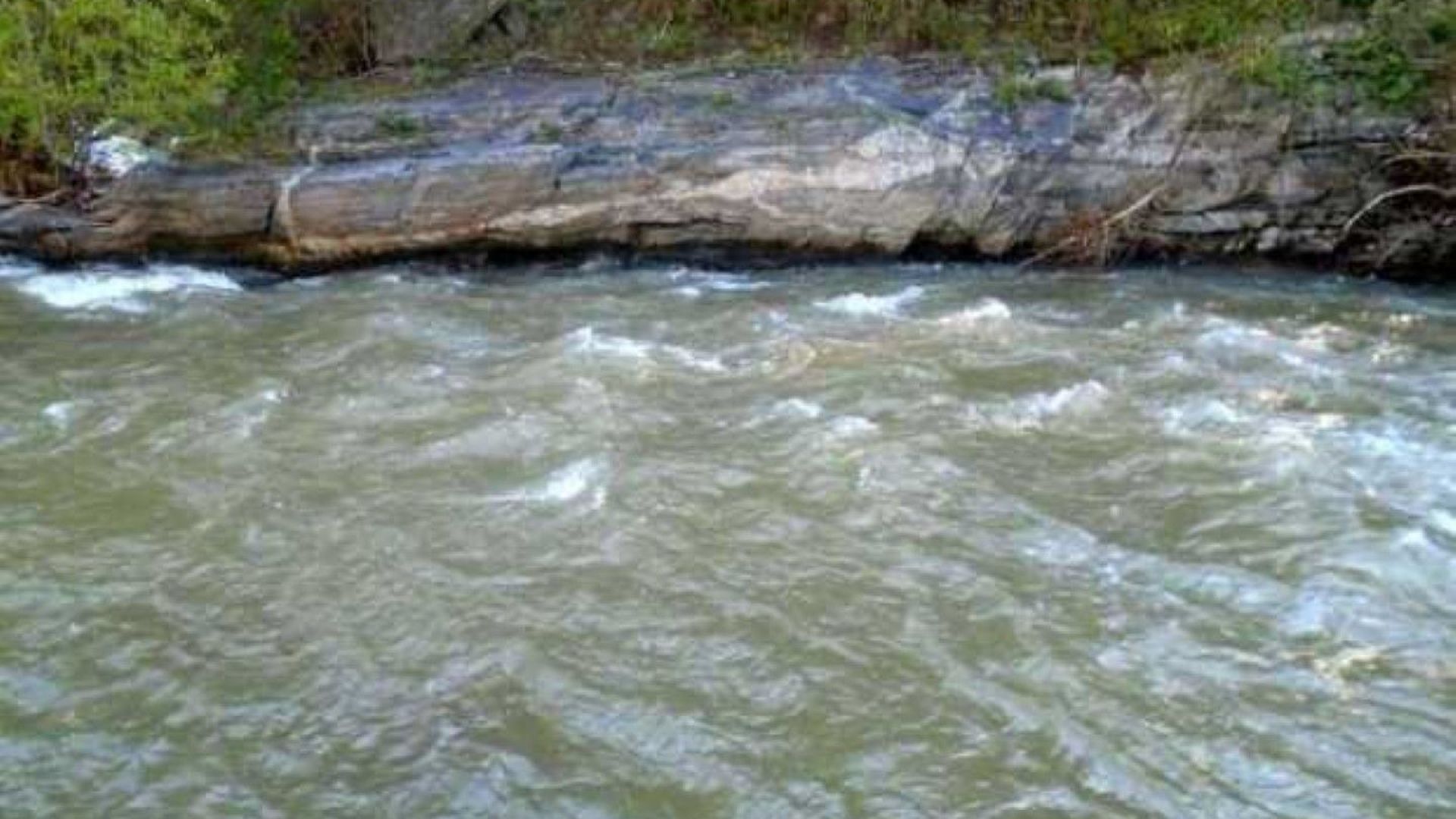 Областният на Русе настоя за почистването на реките да се грижи една институция