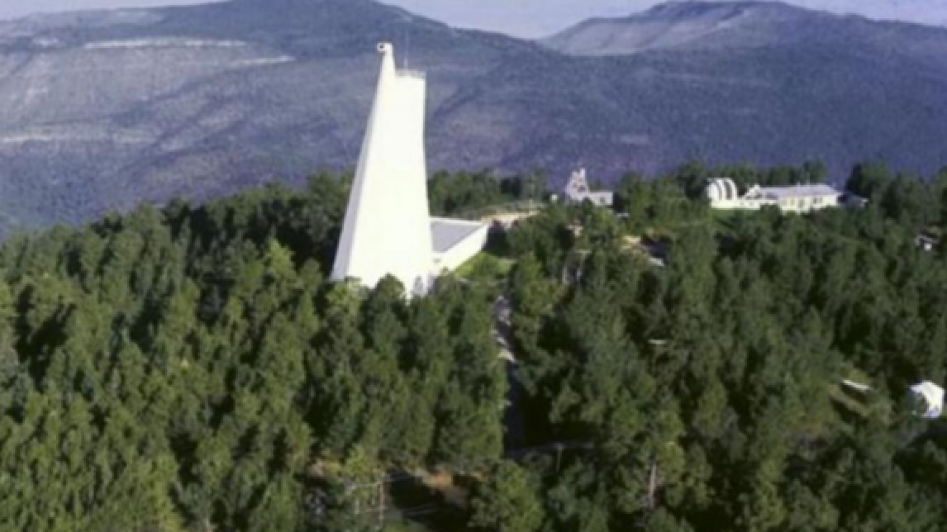 Астрономическа обсерватория в Сакраменто САЩ е затворена за неопределено време
