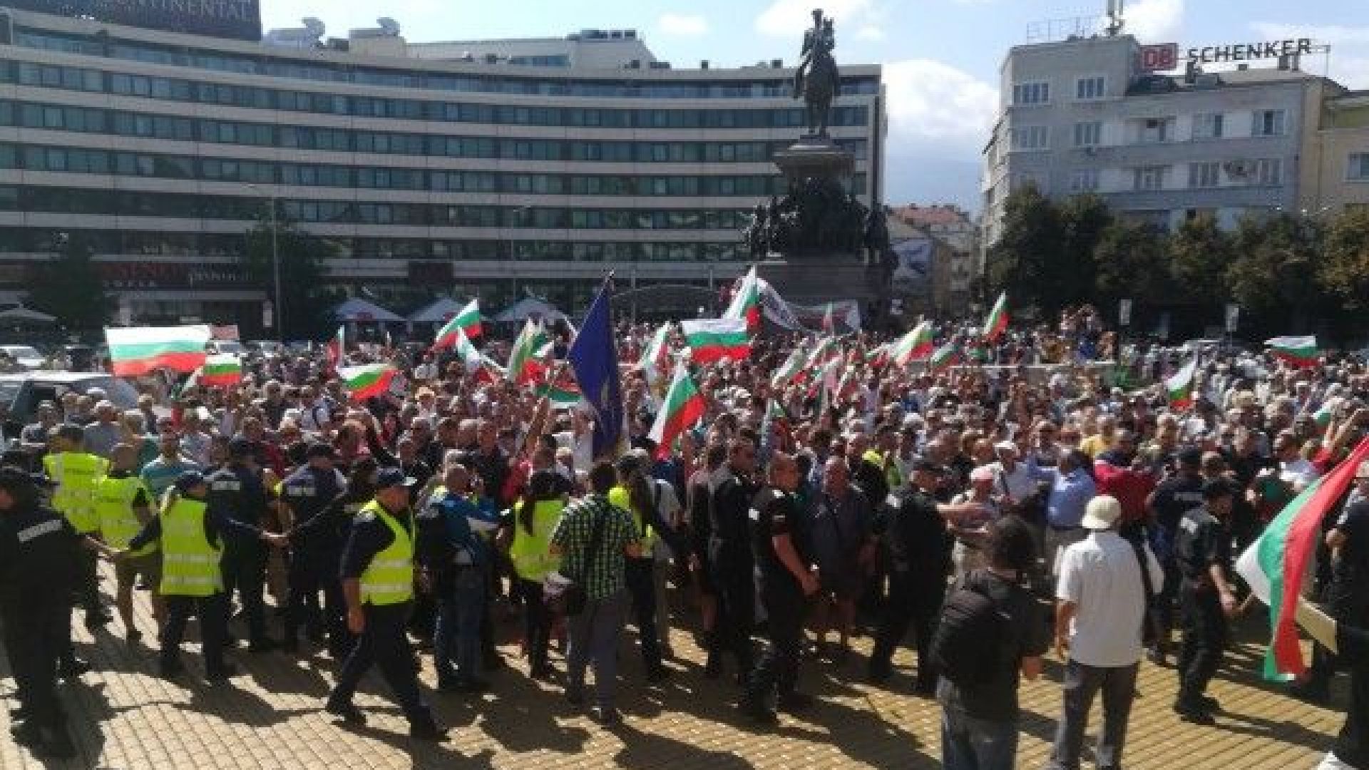 Както бе обявено в социалните мрежи днес по обед протестиращи