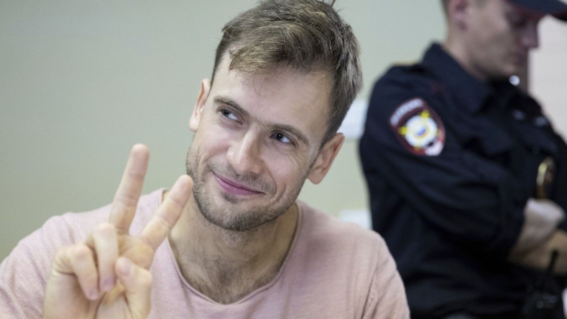 Влиятелният член на руската протестна пънк група Пуси райът