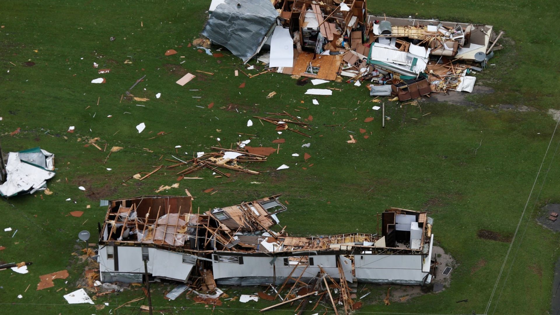 Най-малко 17 са вече жертвите на урагана Флорънс (видео)