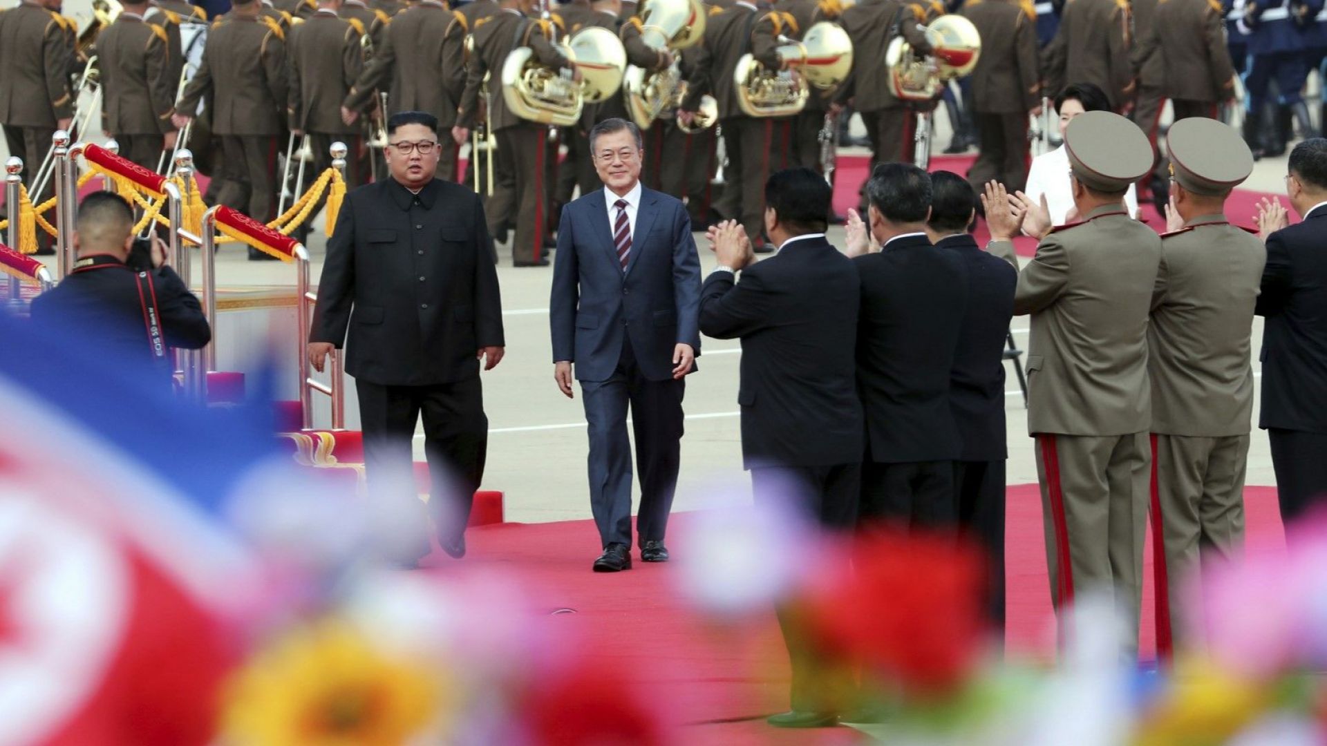 Южнокорейският президент Мун Дже-ин пристигна в Пхенян за трета среща