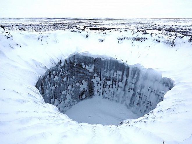 "Метановите бомби" в Арктика често оставят след себе си подобни пейзажи