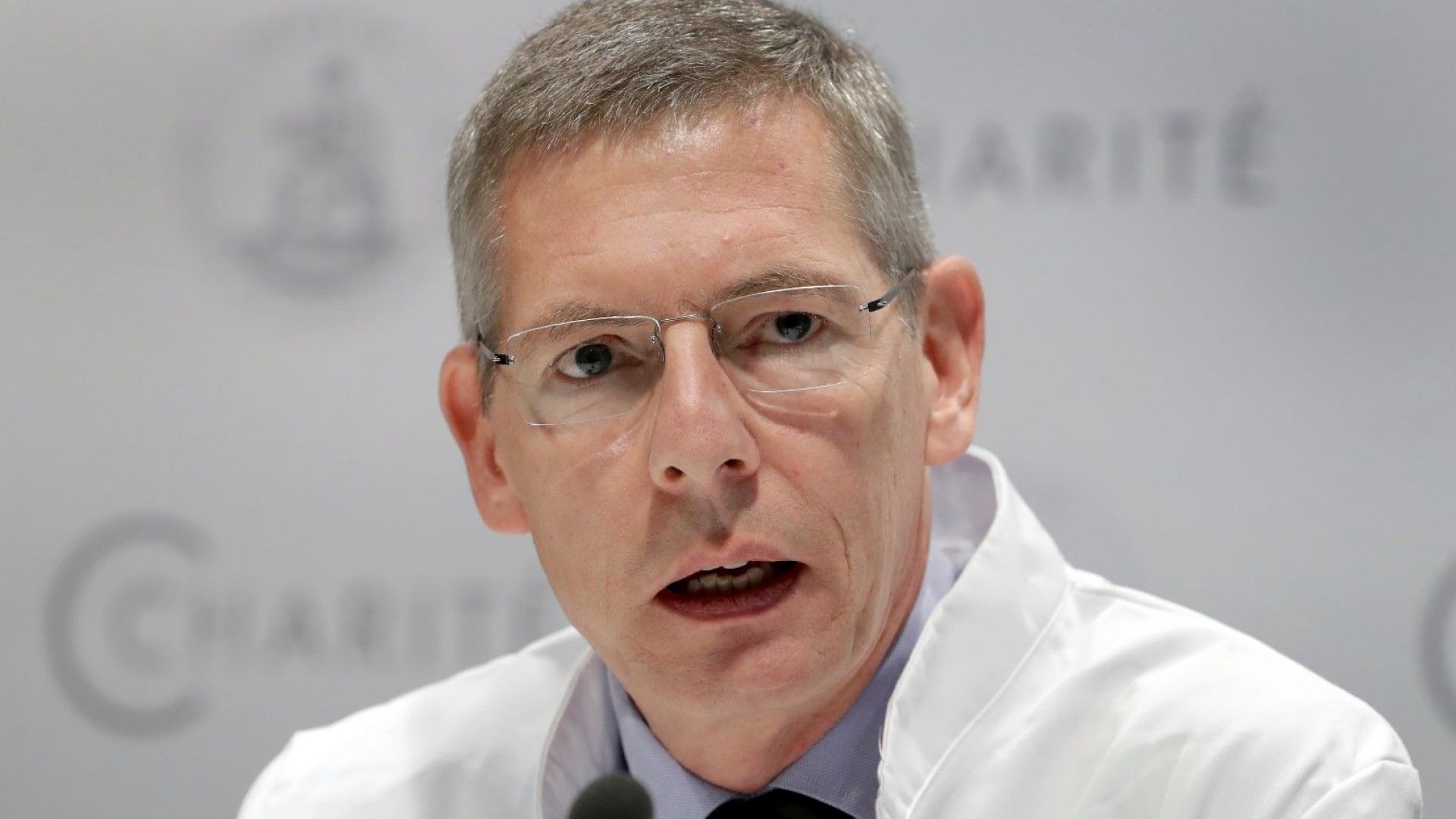 Опозиционният активист Пьотър Верзилов който бе приет в неделя за