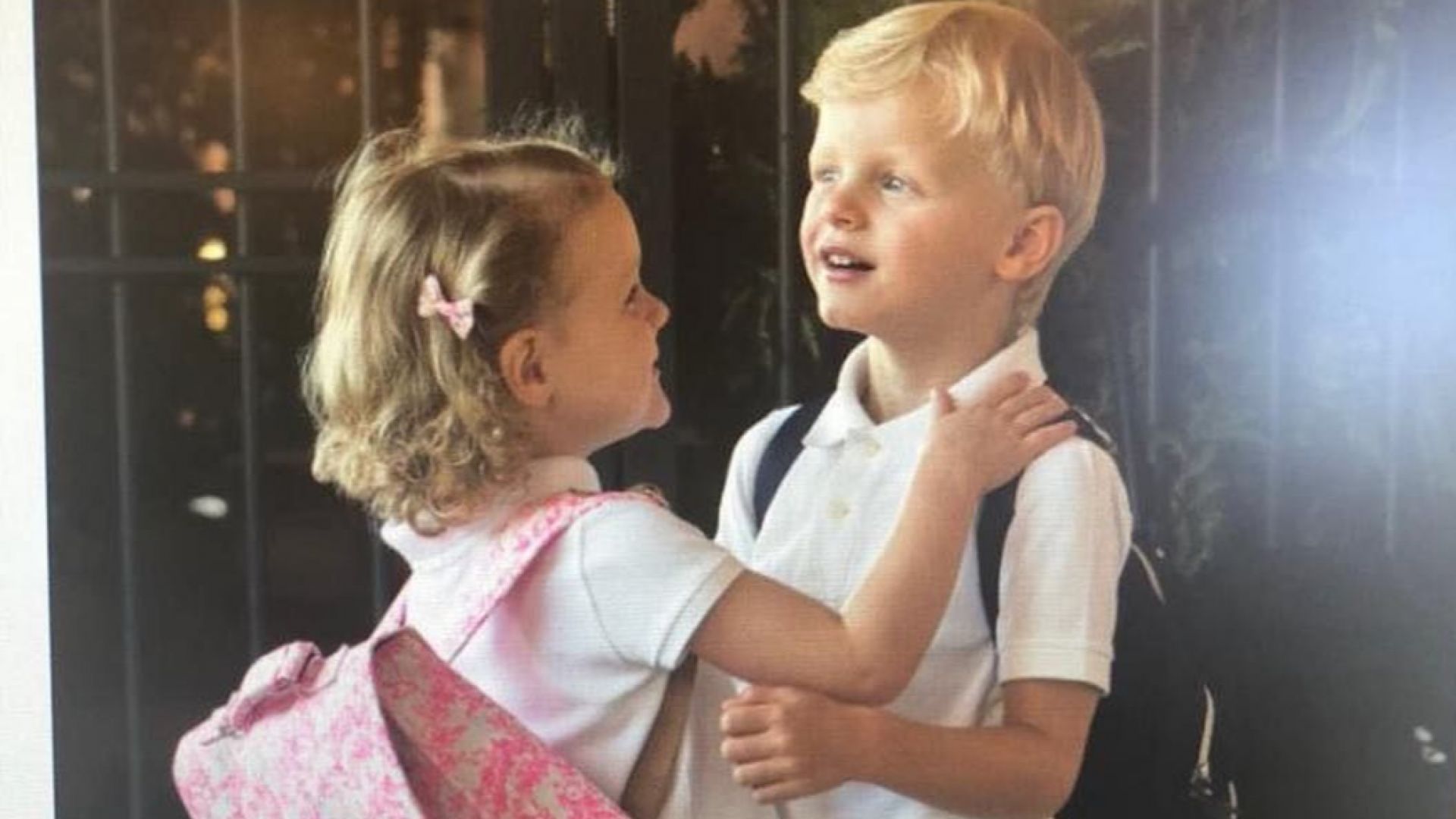 Вижте как кралските близнаци на Монако тръгнаха на училище