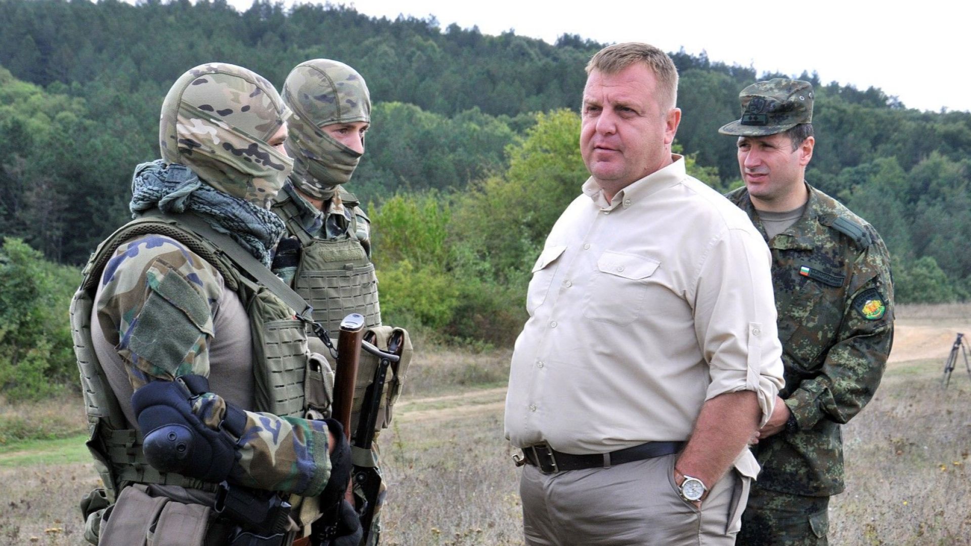 Над 70 от българското общество подкрепя въвеждането на задължителна военна