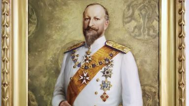 Днес на 95 годишна възраст се помина първородният внук на Цар