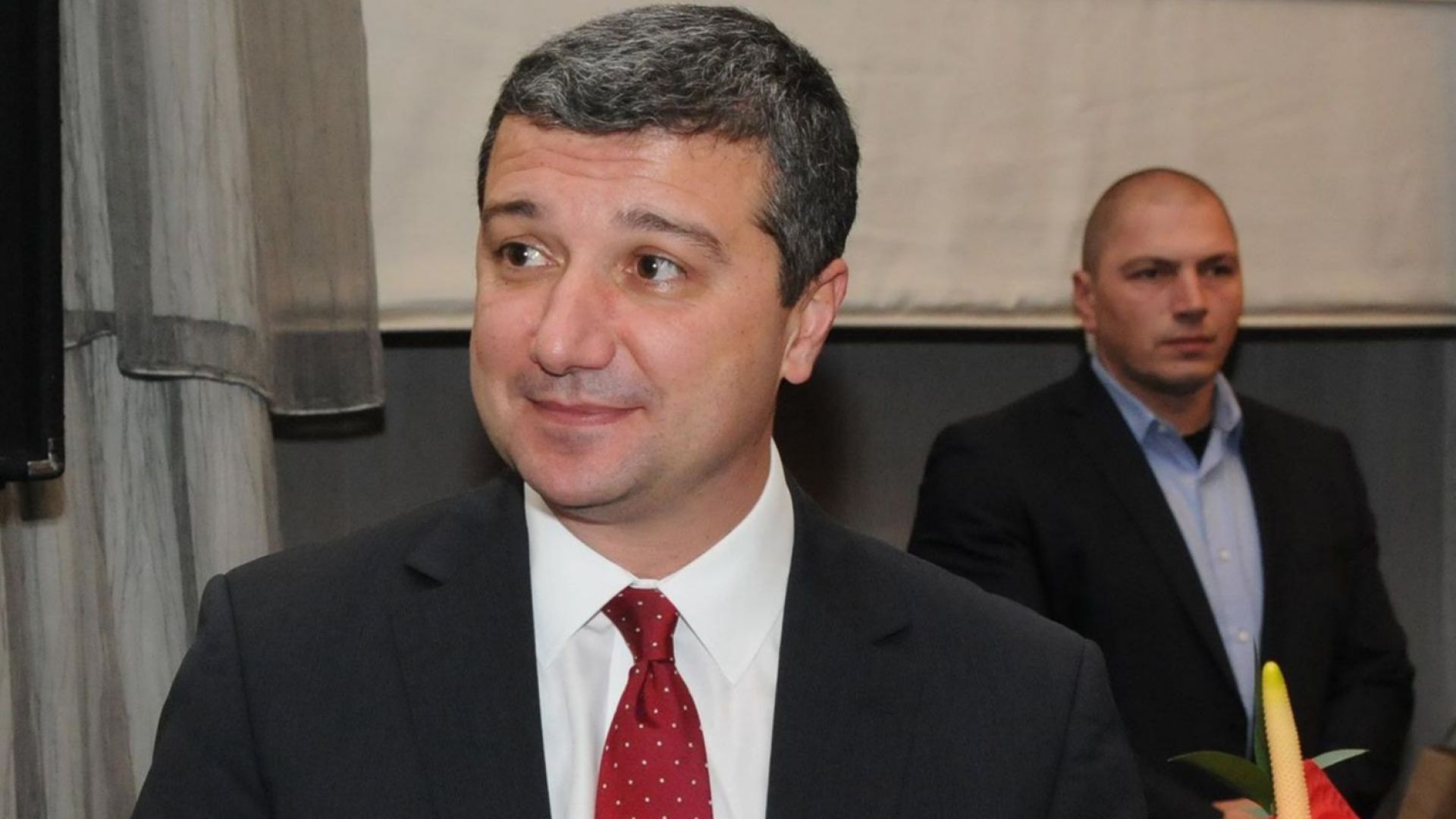 Домакинствата дават значителна част от своите приходи за храни