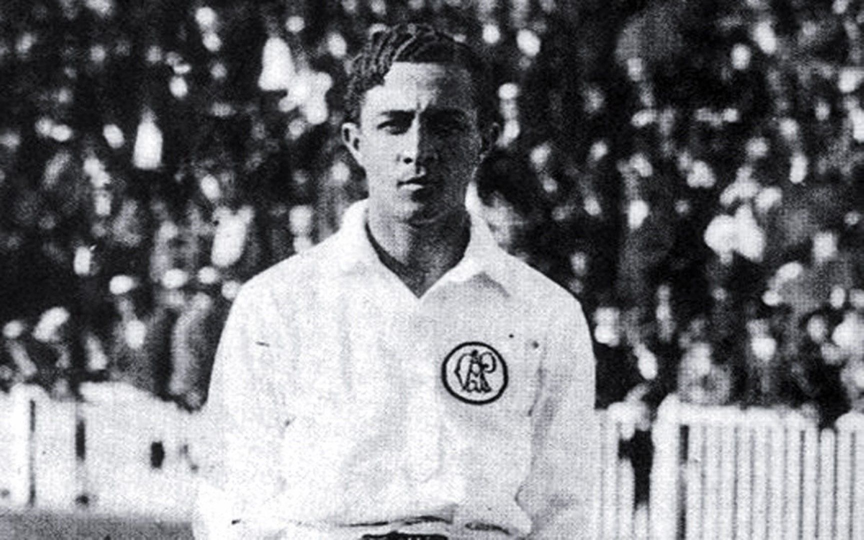 11.Артур Френедрайх - първата звезда на Бразилия, както е известен. Наричат го Тигъра и е първият бразилски нападател с тъмен цвят на кожата (мулат), който се отказва чак на 43 години през 1935-а. Фриденрайх има 557 гола според официалните статистики, макар в Бразилия да твърдят, че са всъщност 1329!