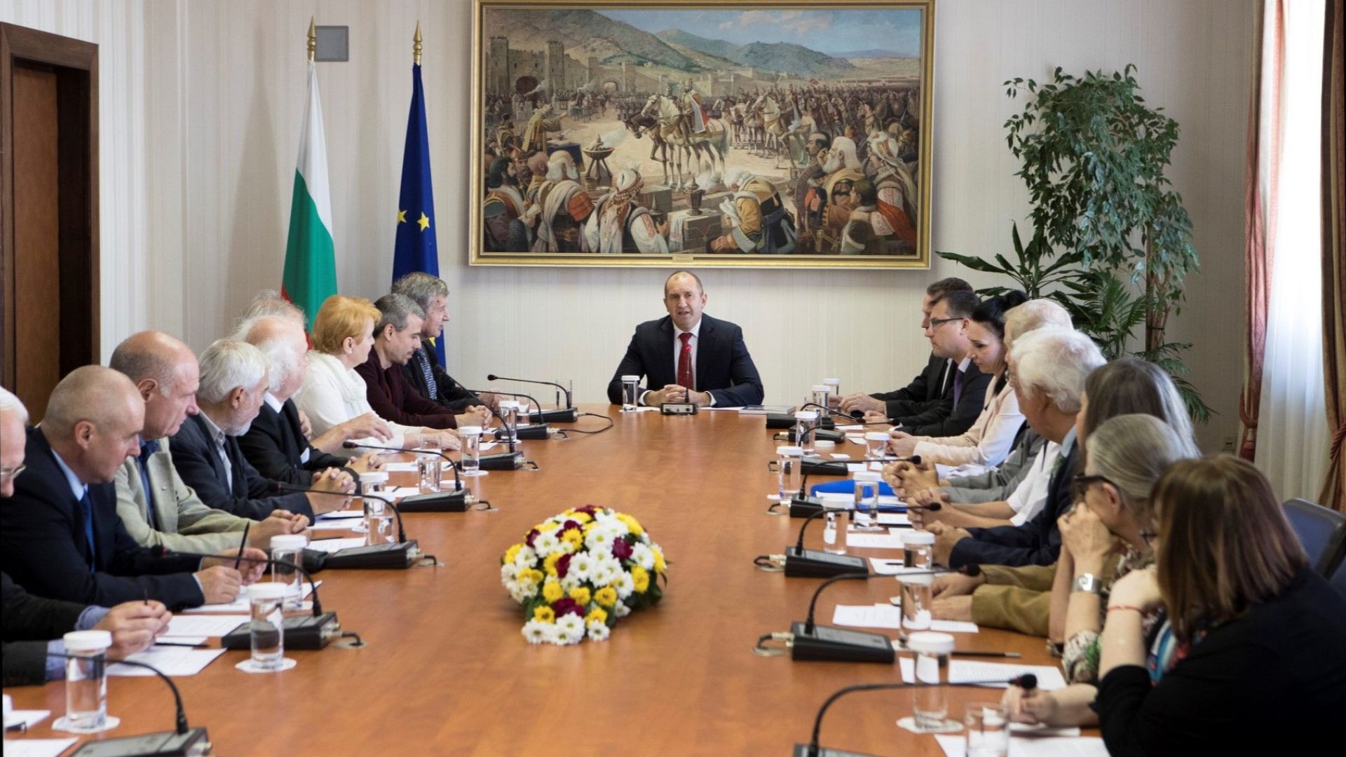 Общество което не съзнава смисъла от единението е обречено и