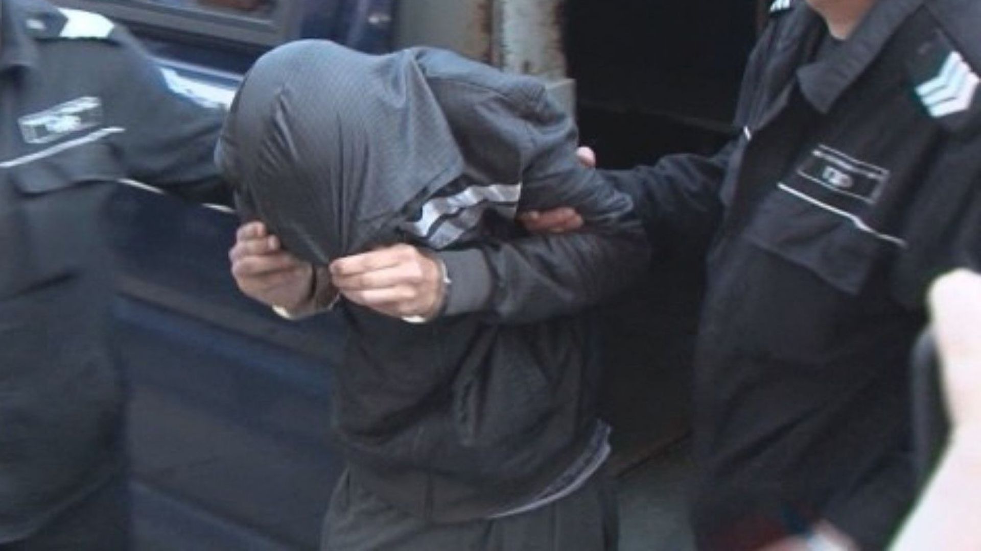 Бургаският окръжен съд постанови 8 години затвор за 16-годишния Иван