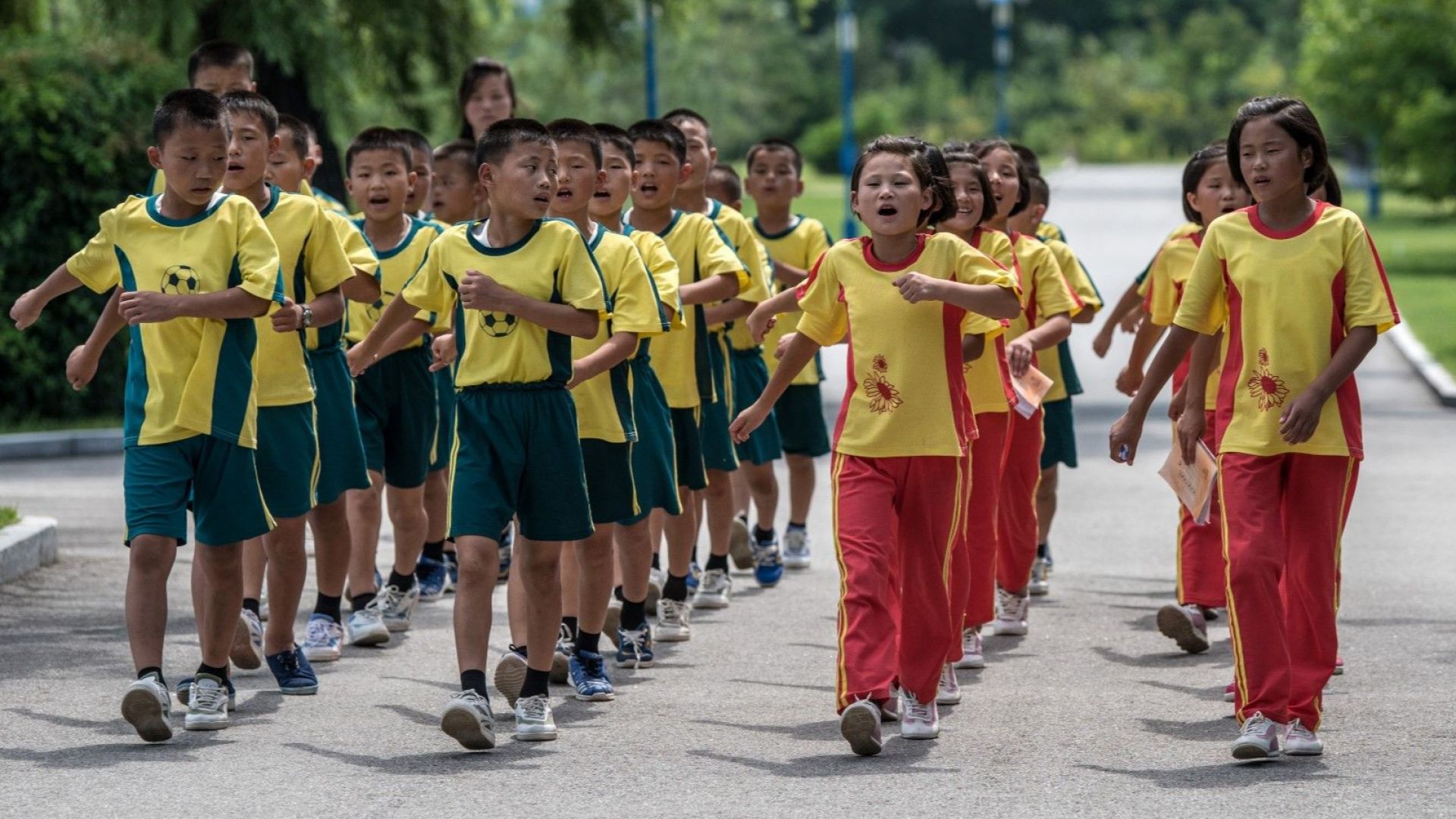 Вижте как изглеждат училищата в Северна Корея