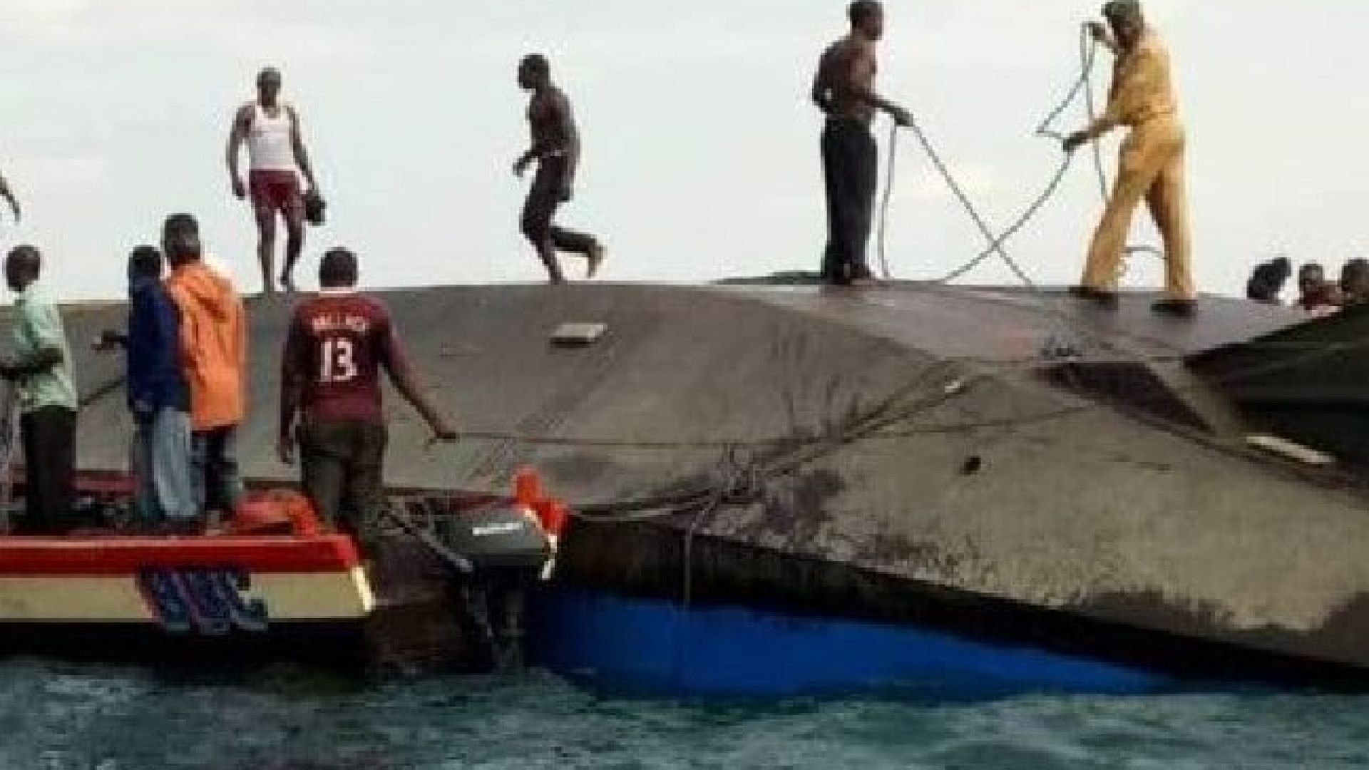 Ферибот потъна в езерото Виктория в Танзания Има опасения че