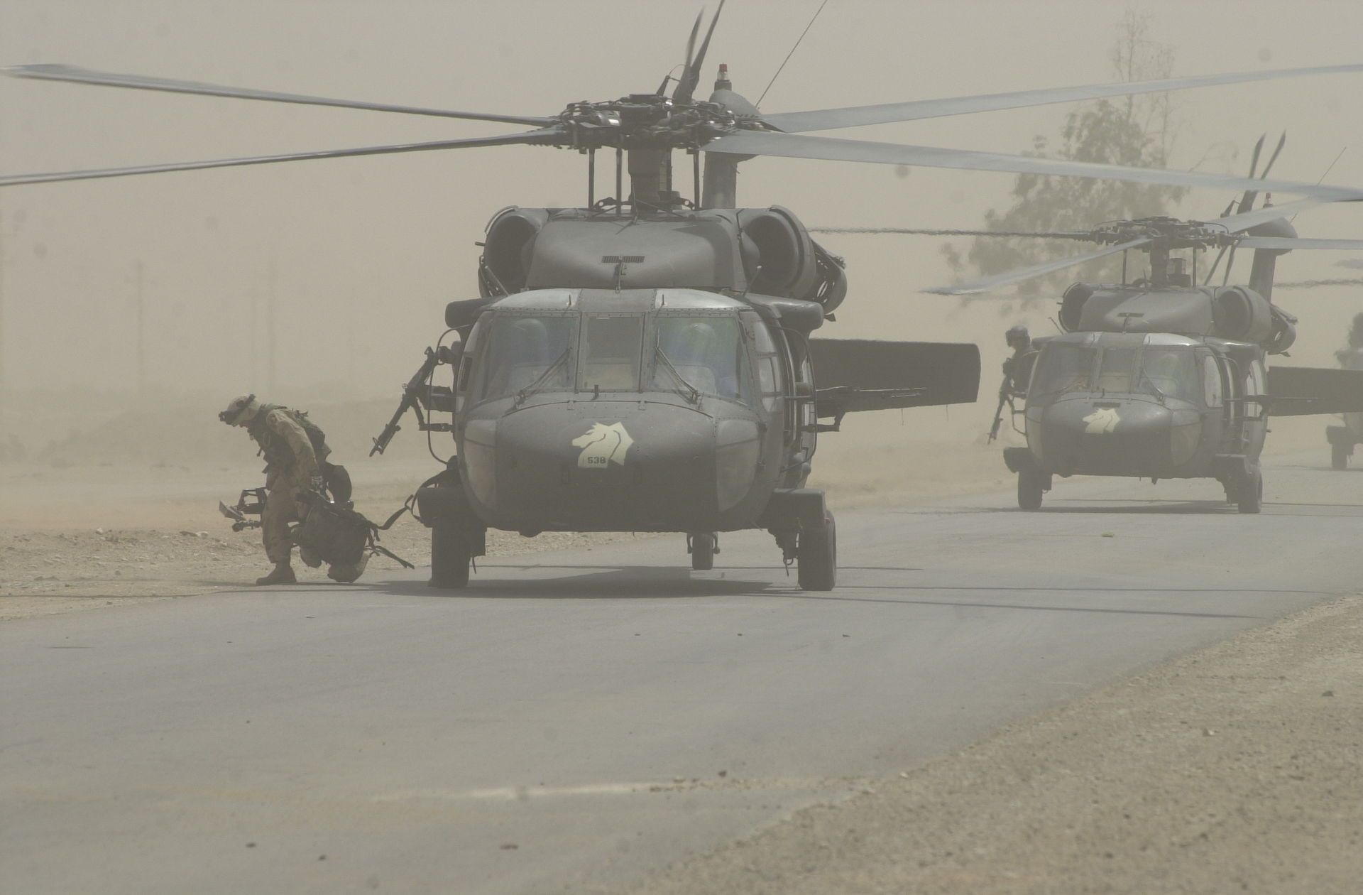 Транспортен хеликоптер UH-60 Black Hawk