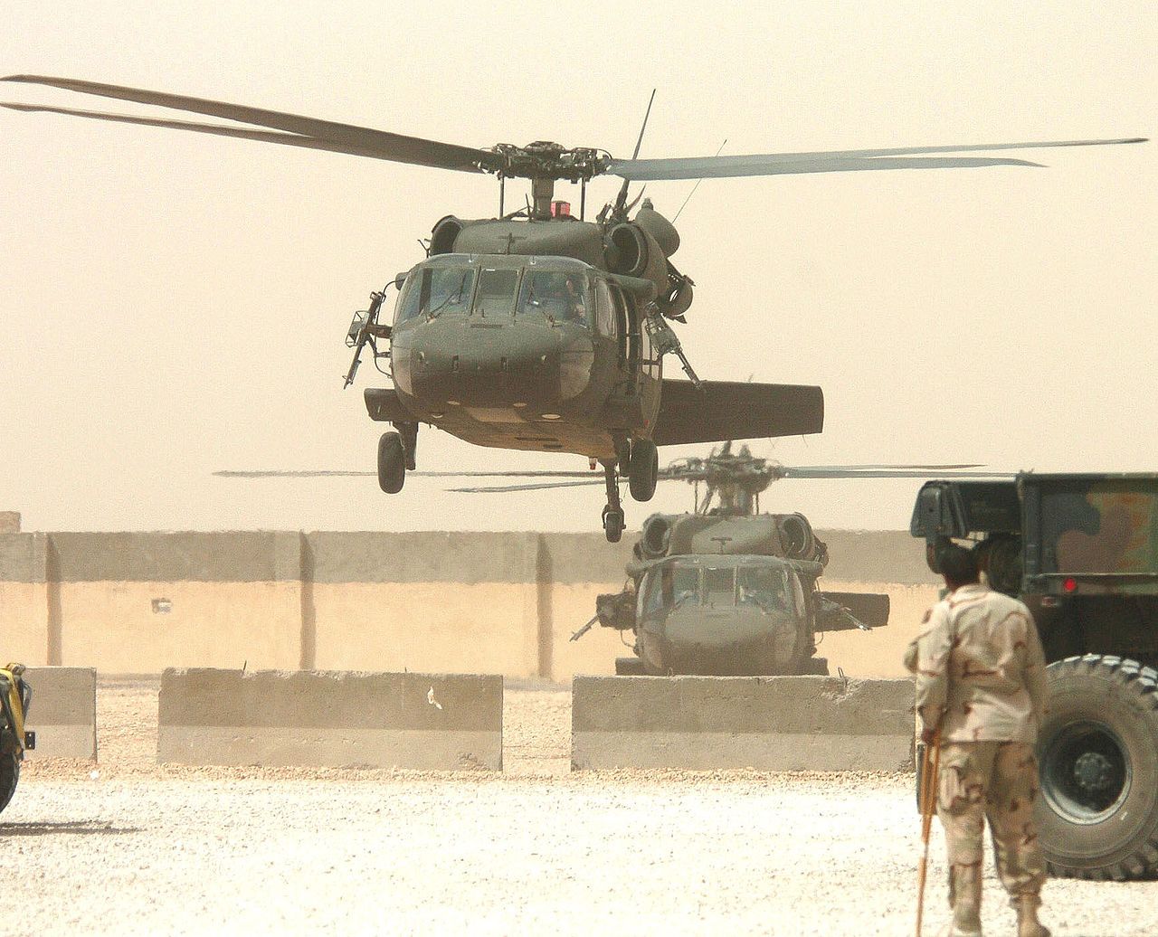 Транспортен хеликоптер UH-60 Black Hawk