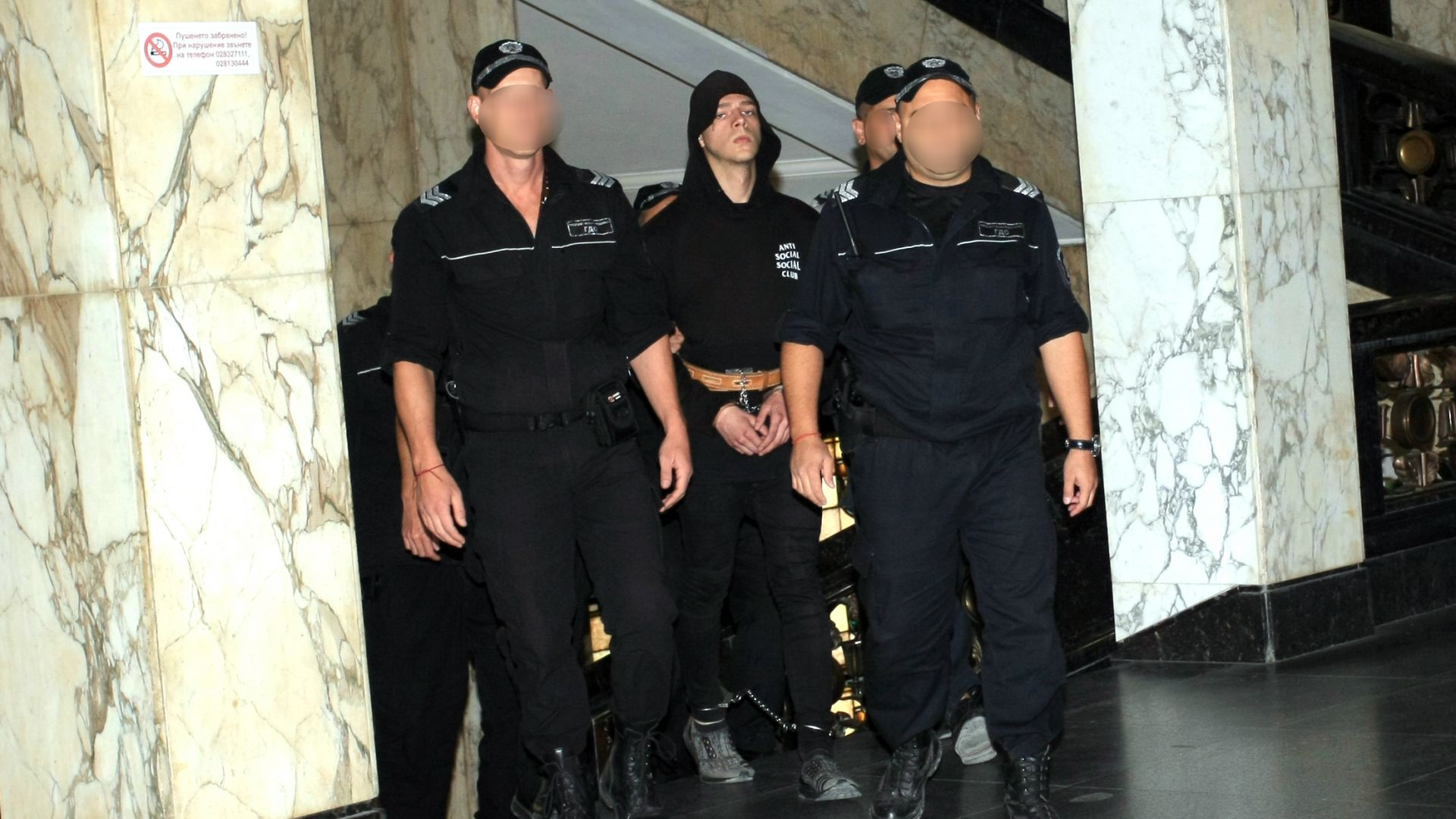 21 годишният Христо Бръзицов който простреля в лицето полицай от столичното