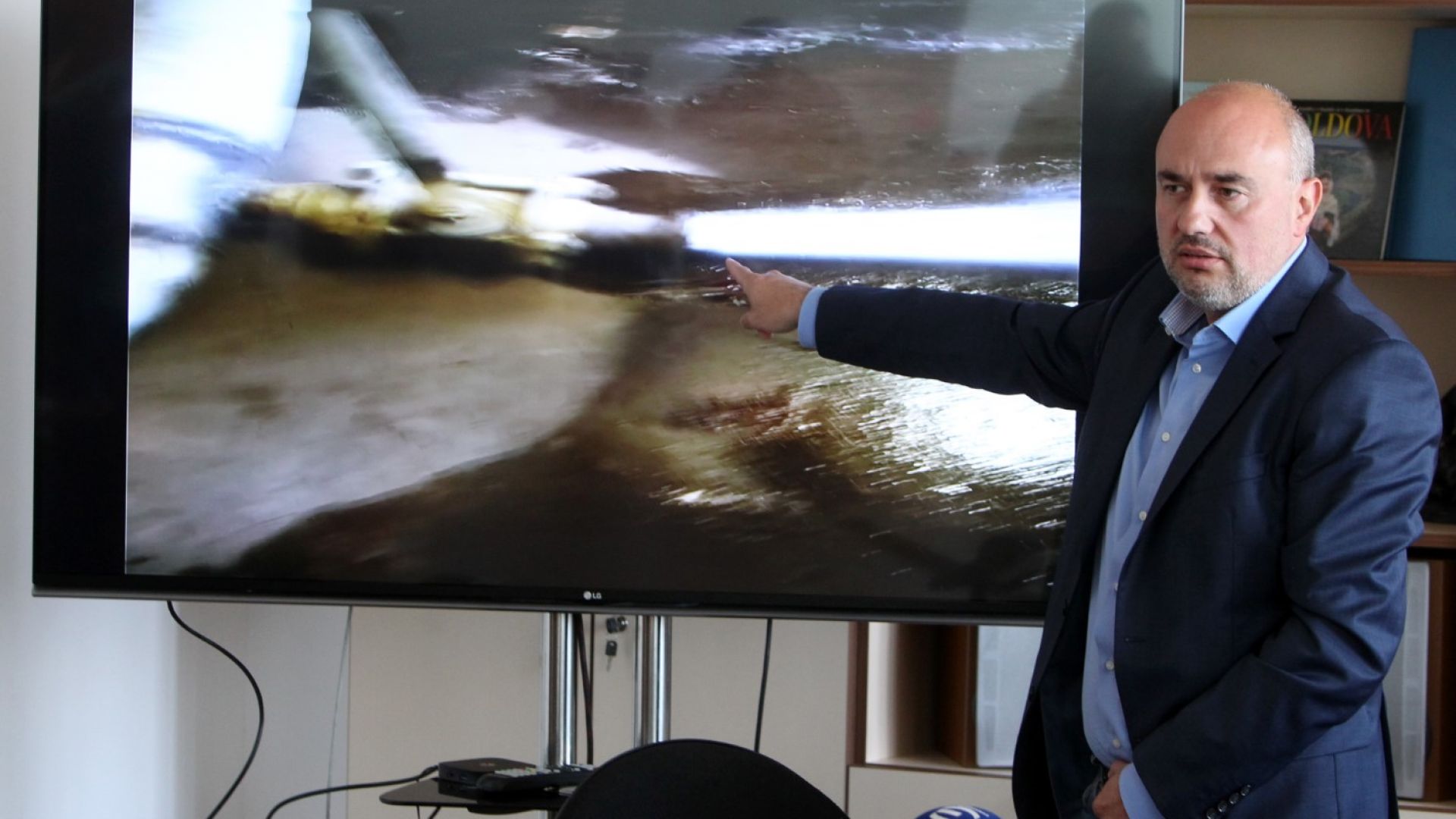 Недоволните протестират трети ден с искане да бъдат върнати на