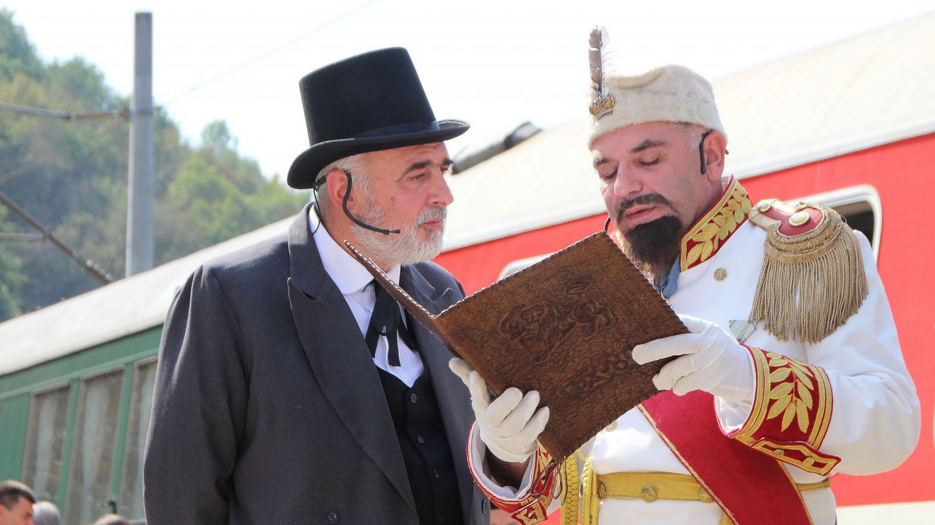 На гара Трапезица търновското гражданство посрещна Фердинанд и правителството на