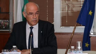 Председателят на Комисията за енергийно и водно регулиране доц Иван