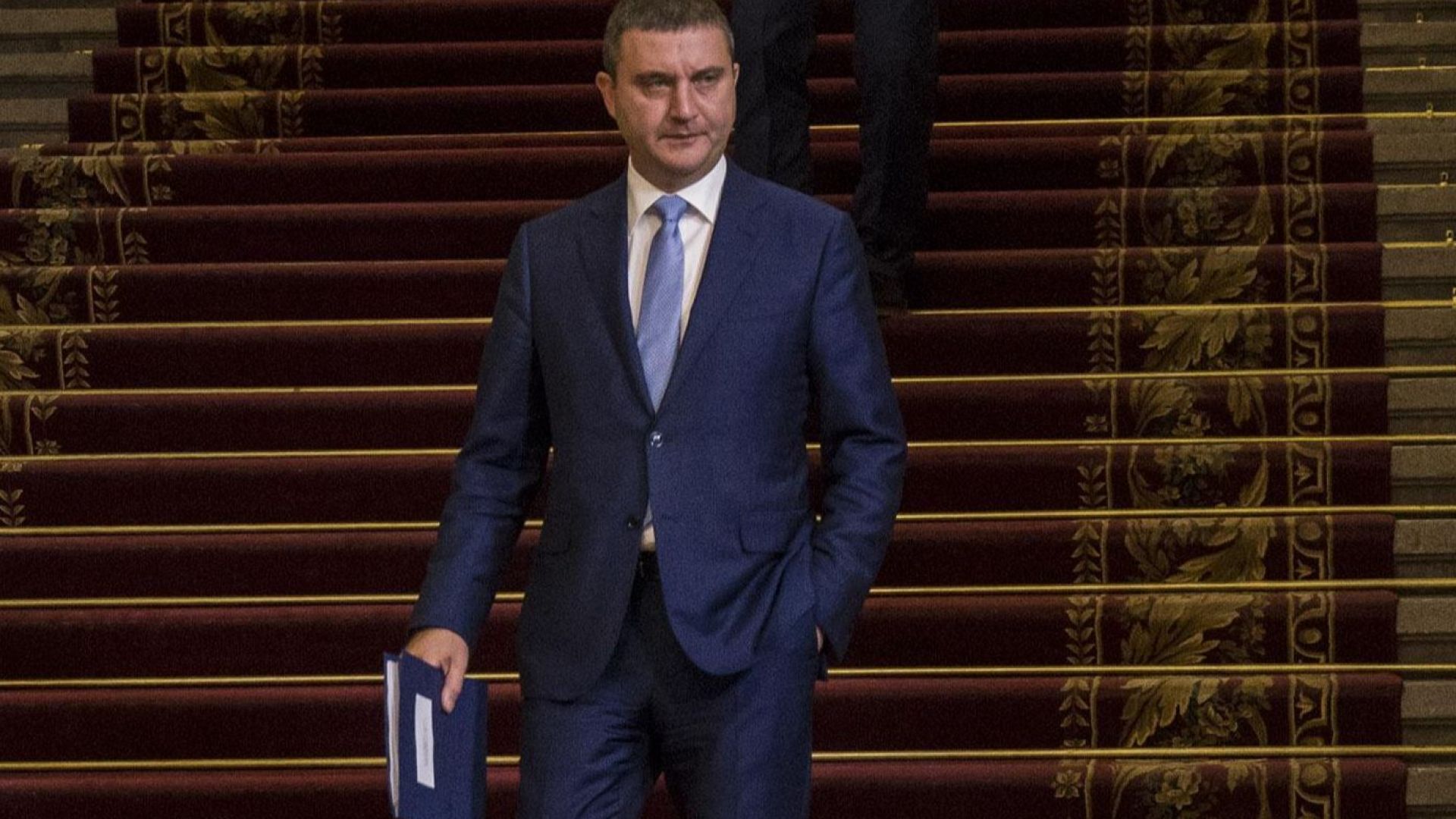 Финансовият министър Владислав Горанов коментира като неоснователен призива на президента Румен