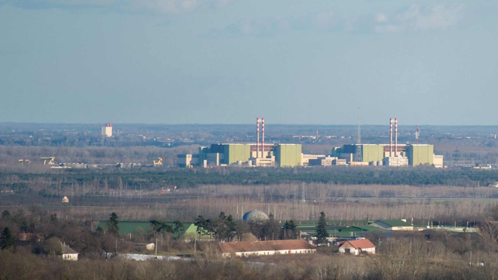 Унгария получи руско ядрено гориво за АЕЦ "Пакш" по въздуха