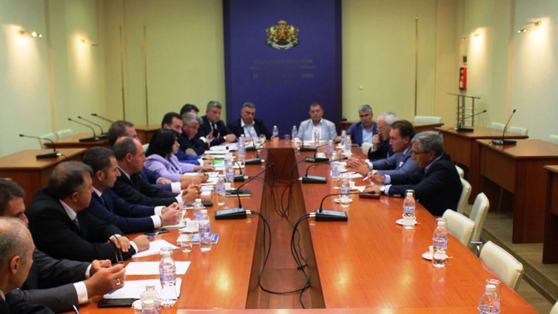 Процедурата за избор на стратегически инвеститор и структурата на проекта