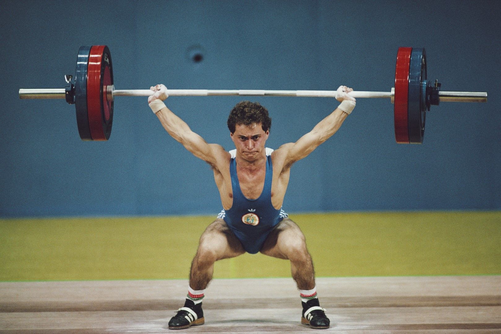 Севдалин Маринов с победния си опит в щангите.
