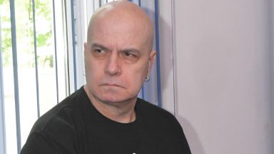 Слави Трифонов ще заведе дела срещу Кирил Петков, Асен Василев и Радостин Василев 