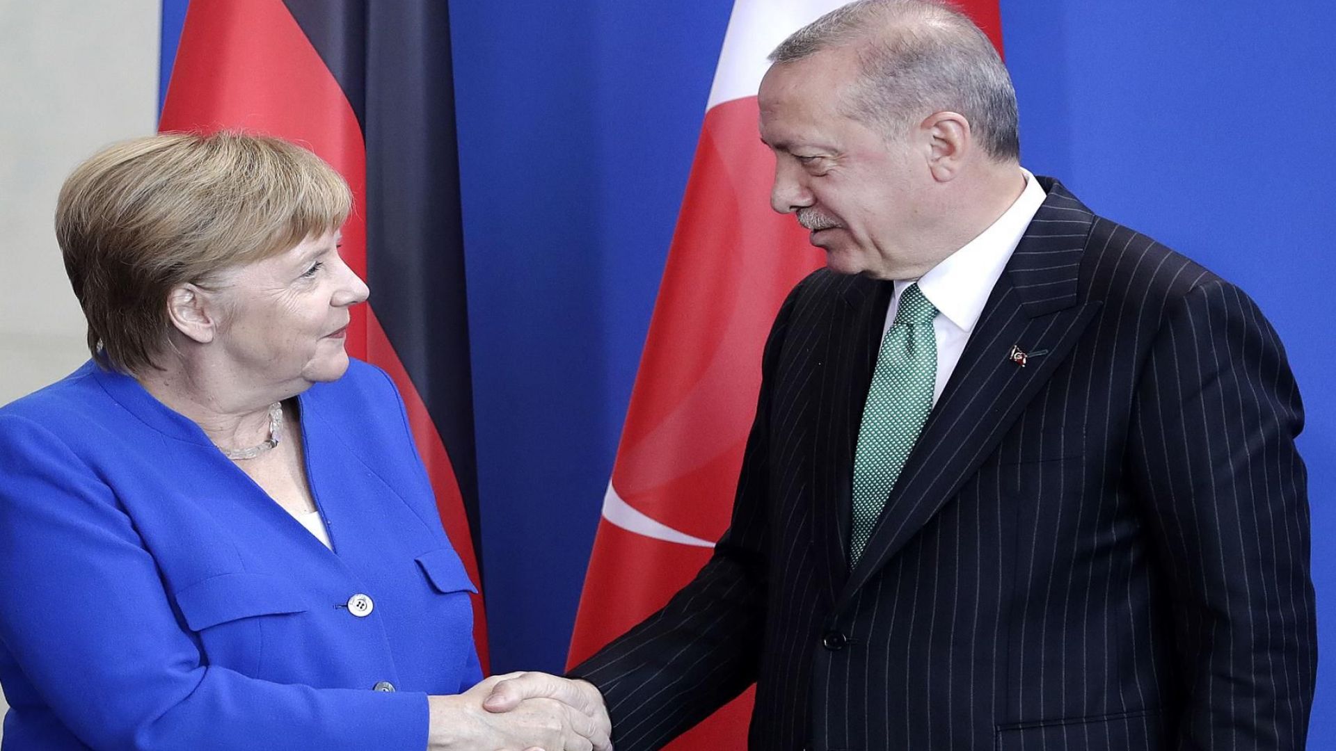 Меркел обяви безпрецедентна четиристранна среща за Сирия през октомври