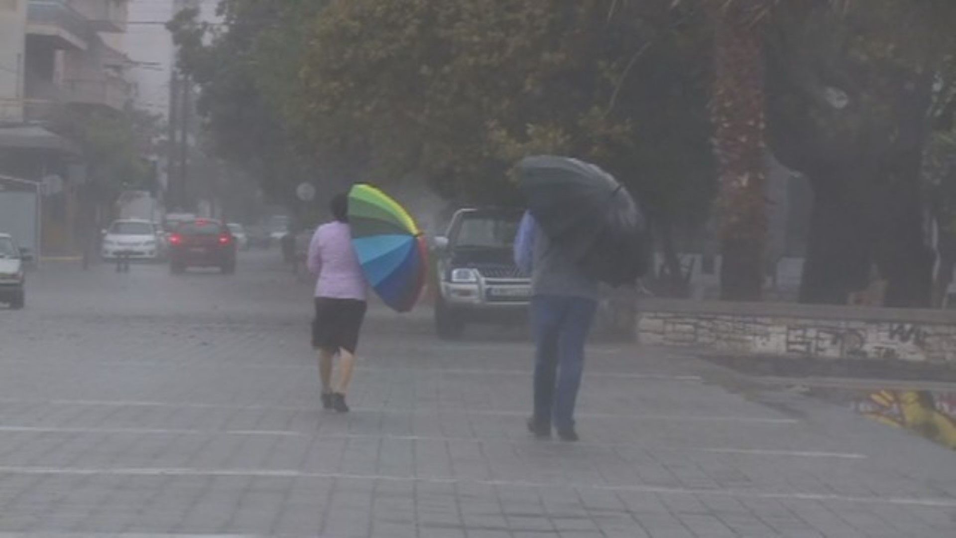 Средиземноморският циклон Ксенофон преминава днес през Южна Гърция с най лошото