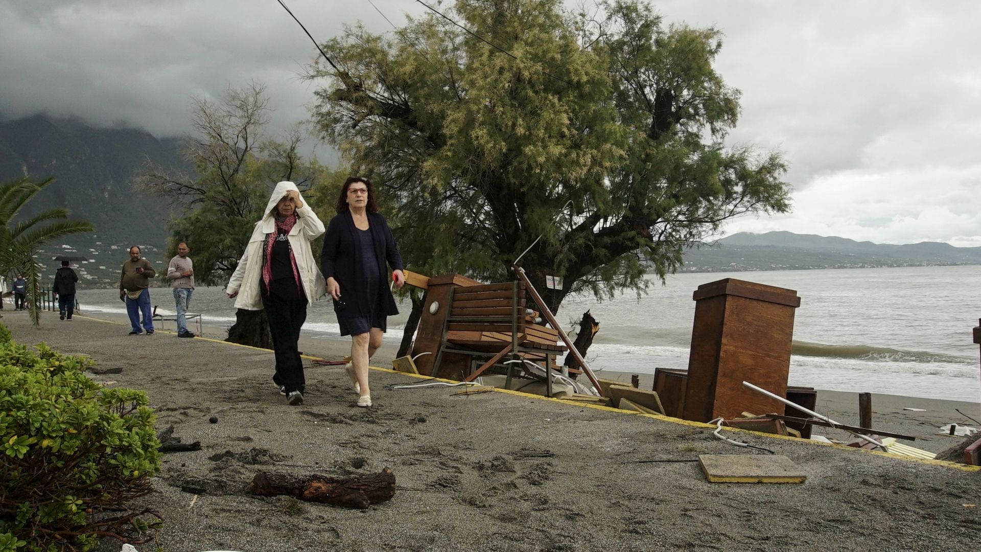 Наводнения в Пелопонес след мощния циклон Ксенофон който връхлетя Гърция