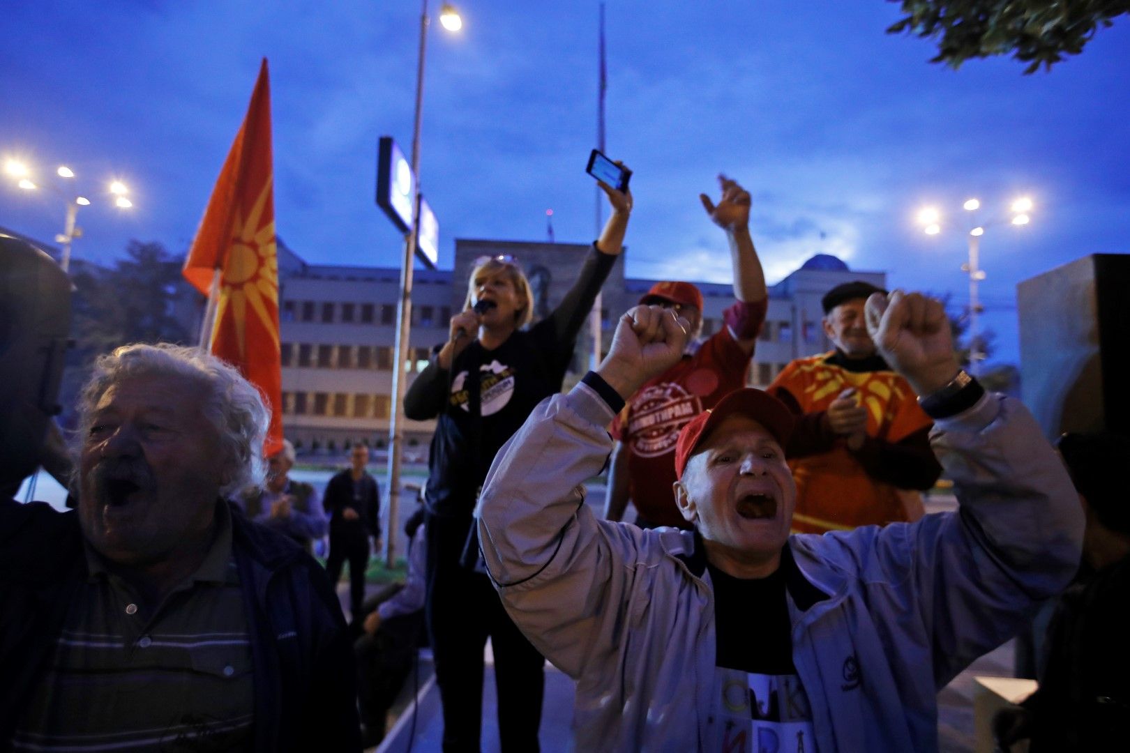 Македонци се обявиха срещу смяната на името на страната