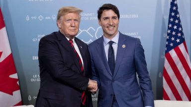 САЩ и Канада постигнаха примирие за свободната търговия и спасиха НАФТА
