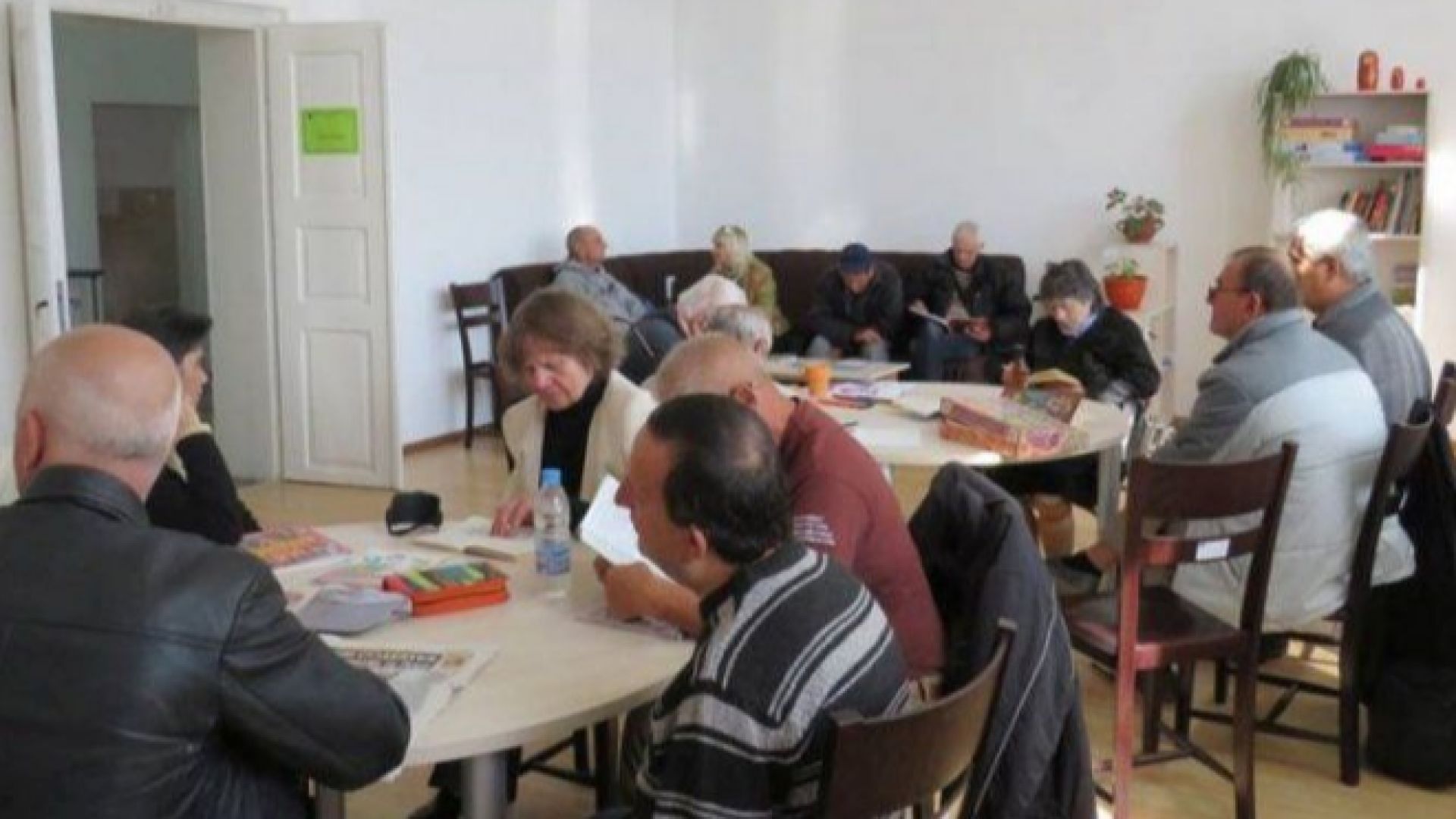 Първият в страната безплатен Център за възрастни ще бъде изграден