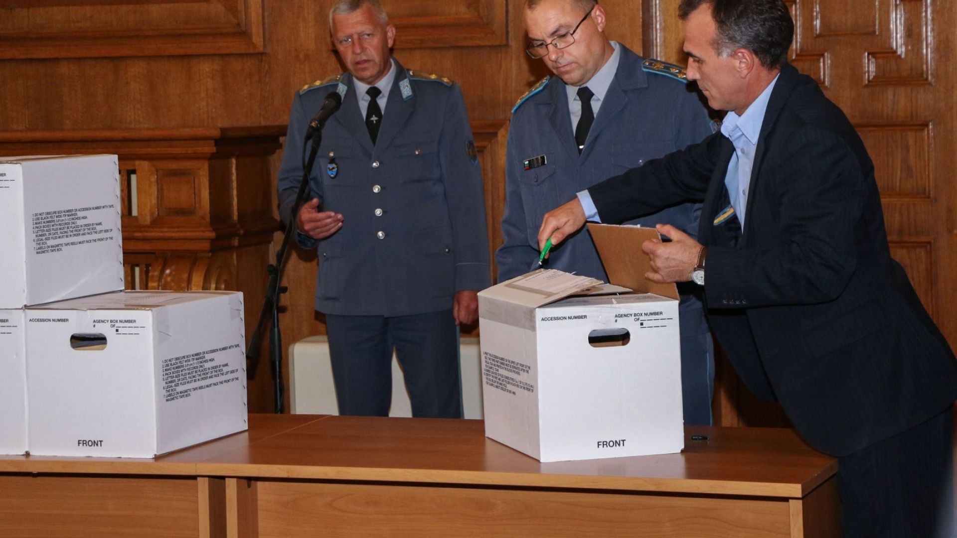 Виж още Три държави са отговорили на запитването на МО