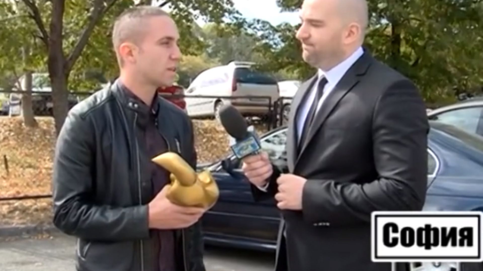 Господари на ефира връчиха Златен скункс на вече бившия им