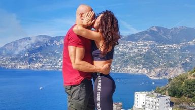 Маги Сидерова отбеляза една година брак с италианско пътешествие