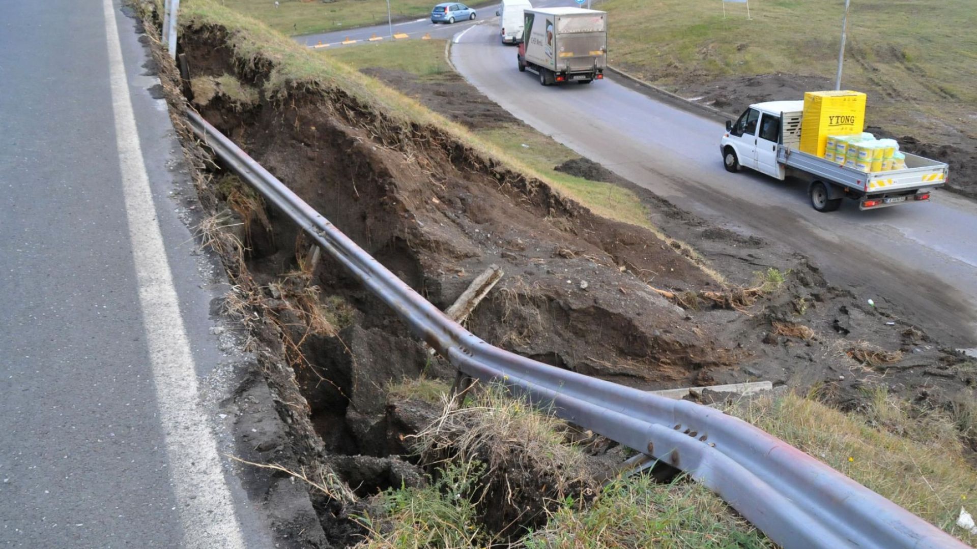 Автомагистрали ЕАД ще укрепва 74 свлачища срутища и пропадания по