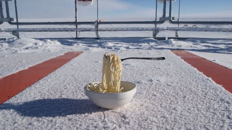 Какво се случва със спагетите при минус 60 градуса?