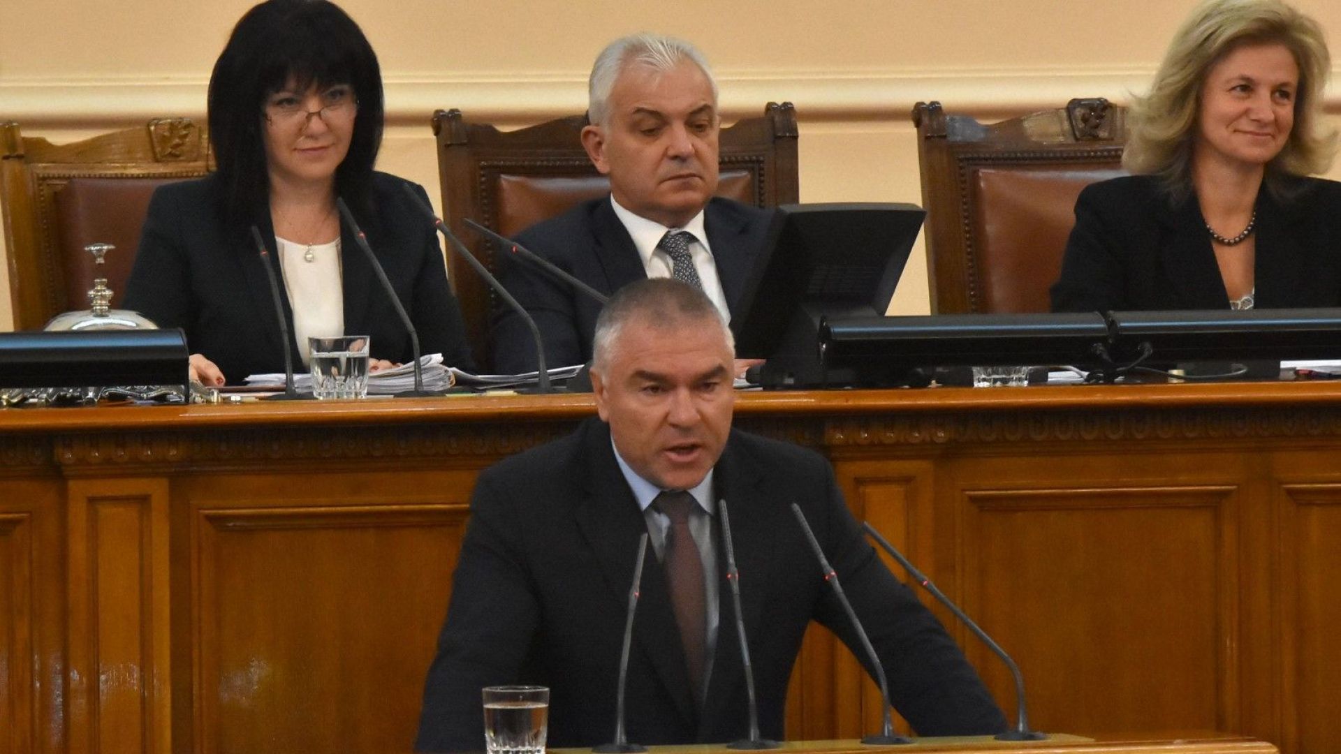 Лидерът на Воля и зам председател на парламента Веселин Марешки предложи