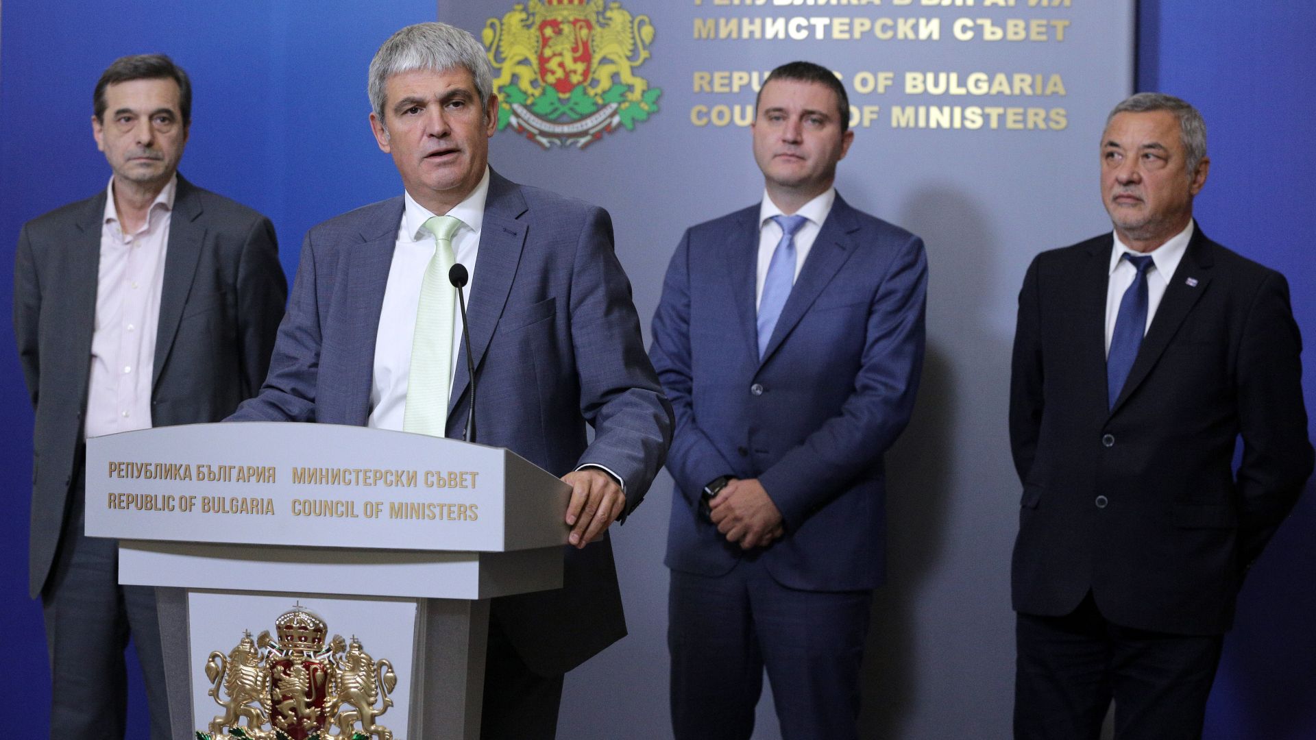 Синдикатите и правителството се разбраха да сформират работна група която